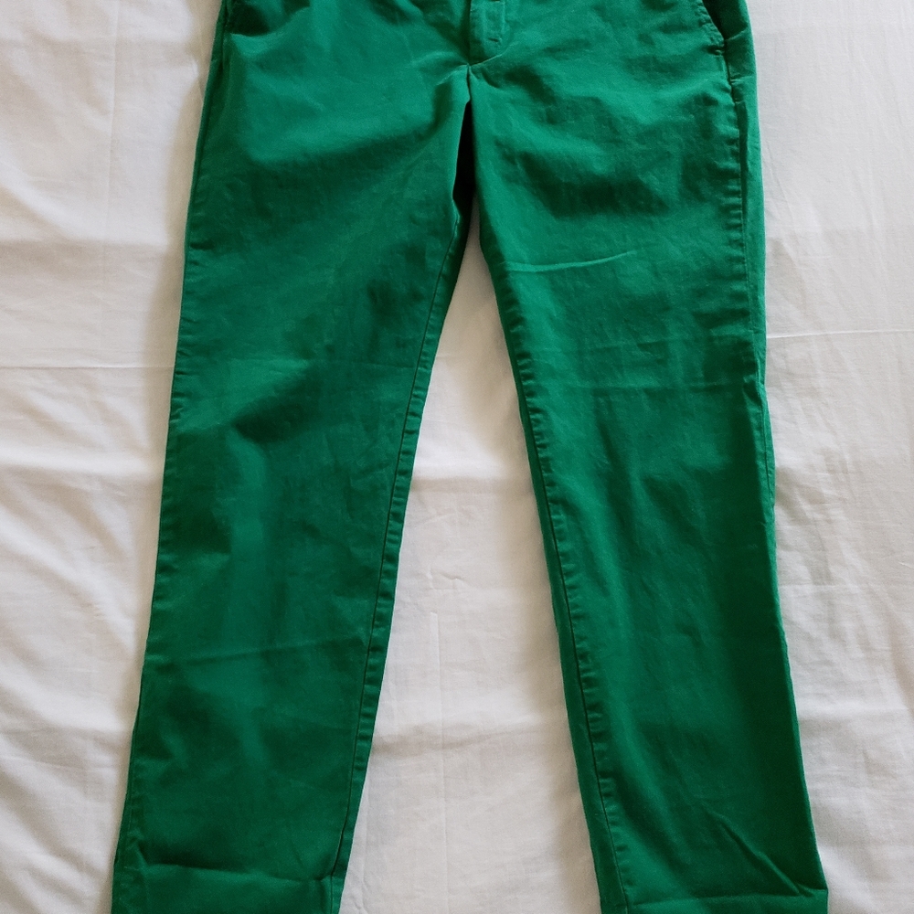 Cute and comfy Lands End chinos